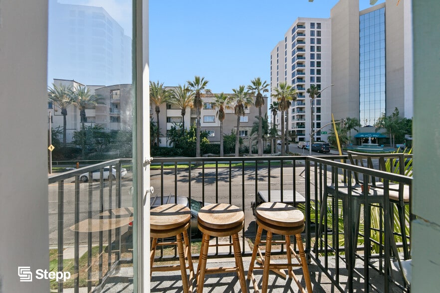 More Photos Of 1325-1331 E Ocean Blvd, Long Beach Apartments For Sale