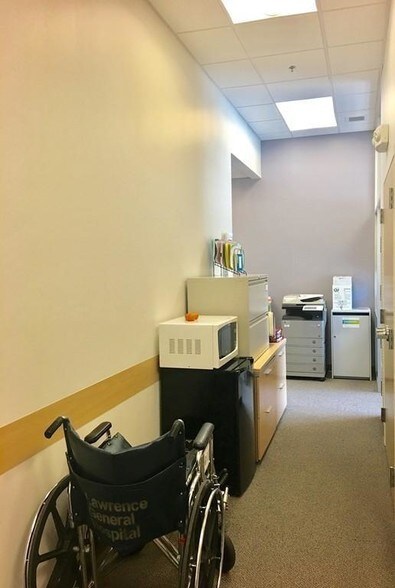 More Photos Of 25 Marston St, Lawrence Medical For Lease