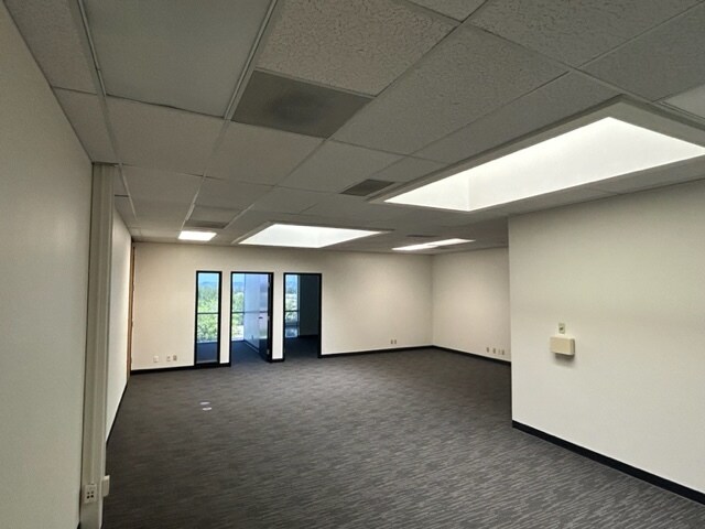 More Photos Of 23351-23361 Madero, Mission Viejo Research And Development For Lease