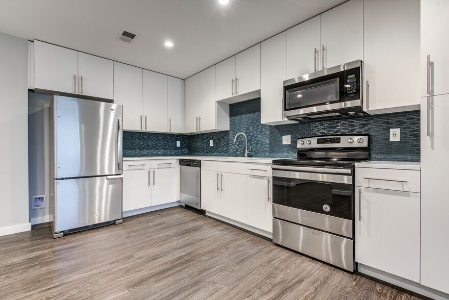 More Photos Of 490 Broadway St, Buffalo Apartments For Lease
