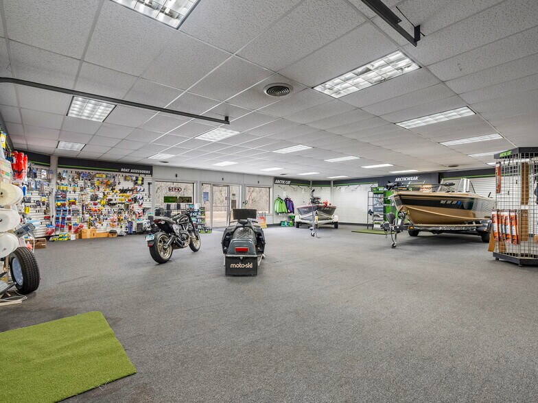 More Photos Of 2335 W Main St, Red Wing Auto Repair For Sale