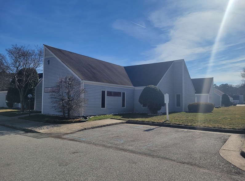 Primary Photo Of 710 Denbigh Blvd, Newport News Office For Sale