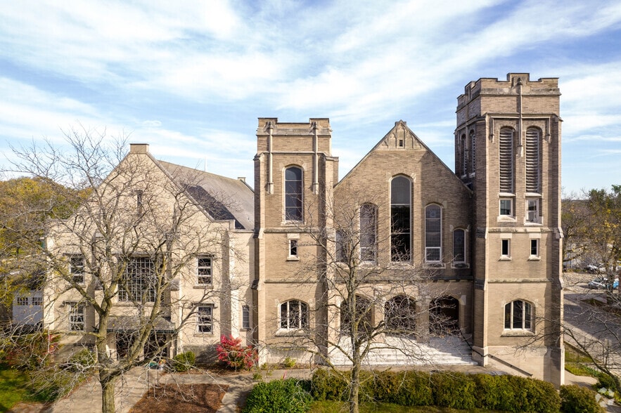 More Photos Of 501 Prospect St, Beloit Religious Facility For Lease