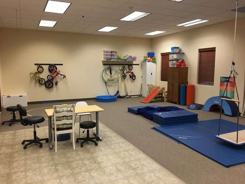 More Photos Of 4206 W 24th Ave, Kennewick Loft Creative Space For Lease