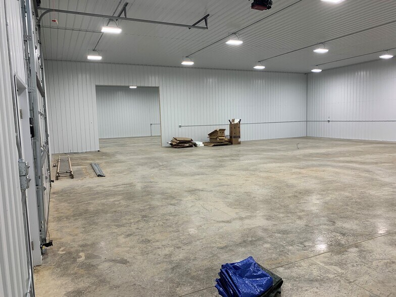 More Photos Of 710 6th St NW, Maple Lake Warehouse For Lease