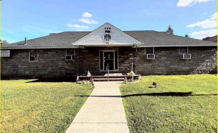 Primary Photo Of 95 W Mount Pleasant Ave, Livingston Restaurant For Lease