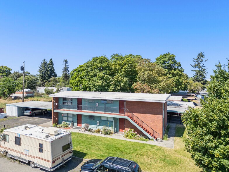 More Photos Of 5004-5010 E 1st Ave, Spokane Valley Apartments For Sale