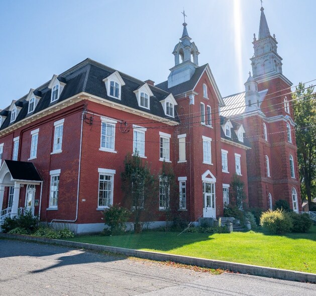 More Photos Of 1395 Rue Notre-Dame, Saint-cesaire Religious Facility For Sale