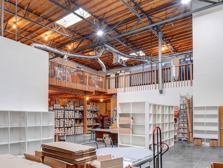 More Photos Of 3521 Jack Northrop Ave, Hawthorne Warehouse For Sale