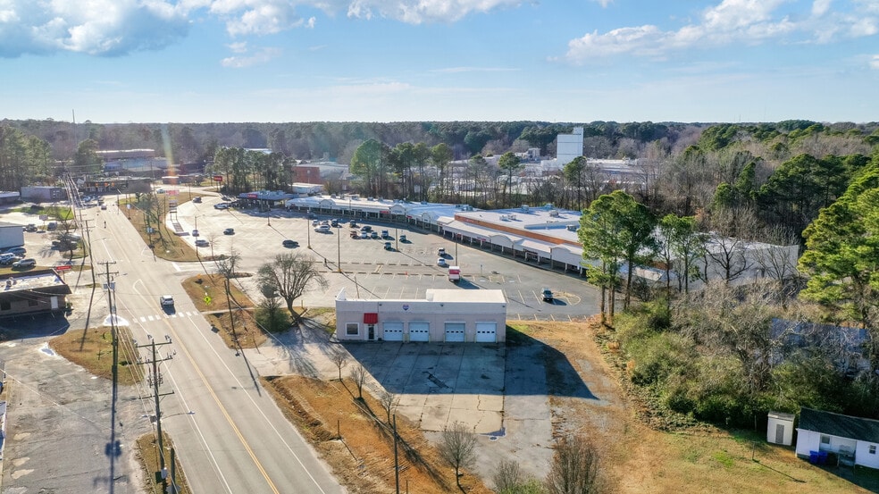 More Photos Of 811 W Constance Rd, Suffolk Flex For Sale