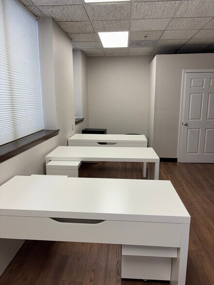 More Photos Of 296 Newton St, Waltham Office For Lease