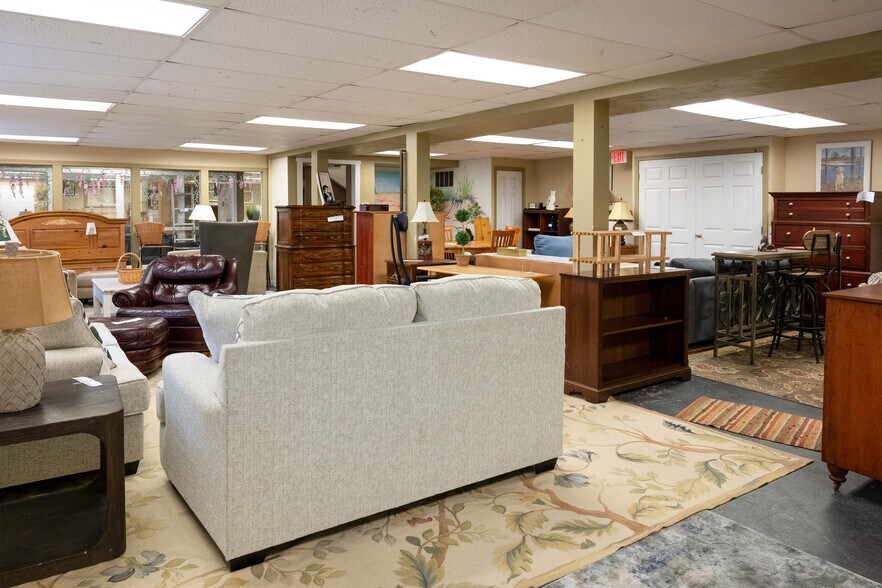 More Photos Of 700 Washington St, Hanover Freestanding For Sale