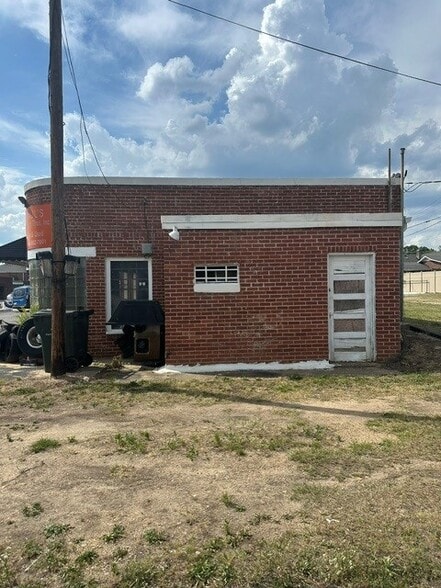 More Photos Of 301 S Main St, Fountain Inn Auto Repair For Sale