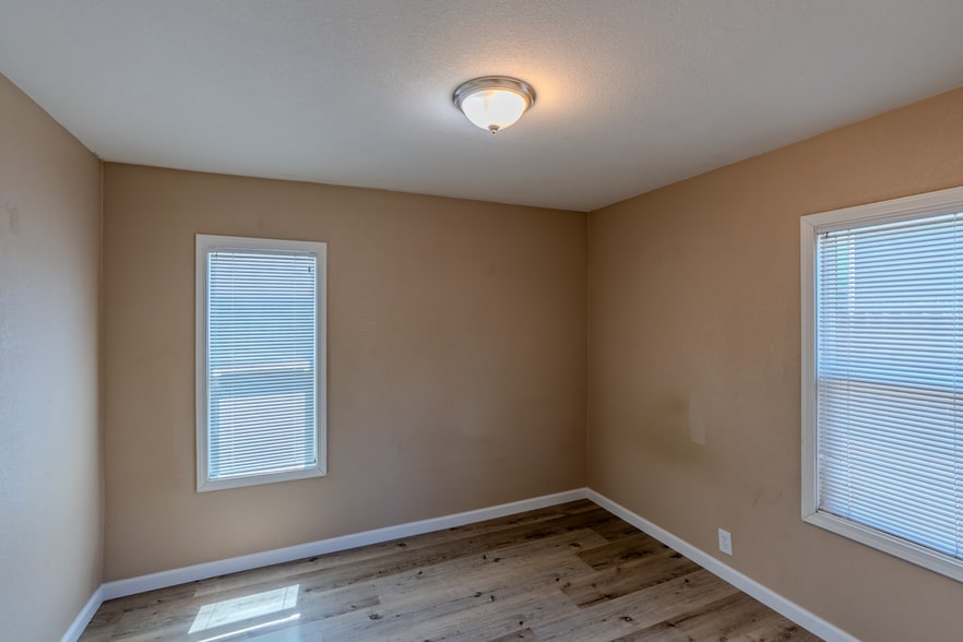 More Photos Of 2234 E Yosemite Ave, Manteca Office For Lease