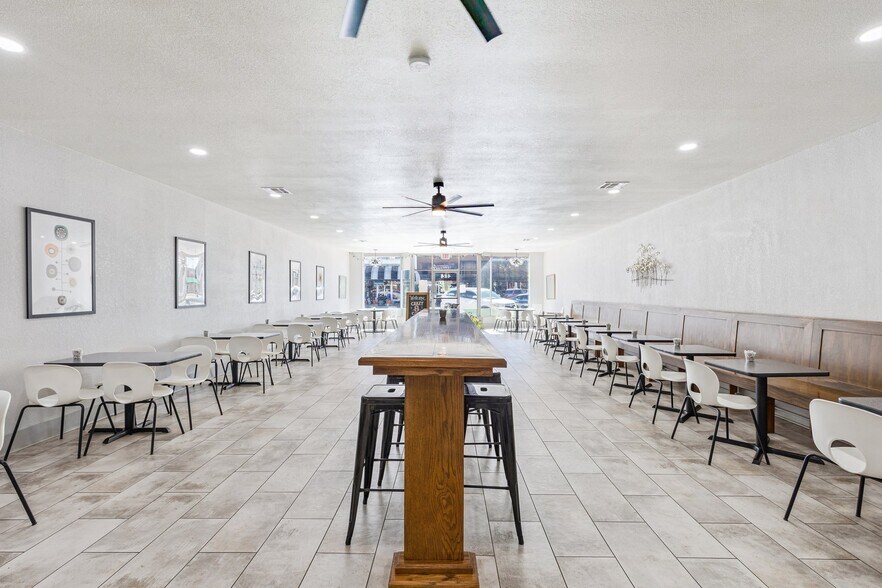More Photos Of 424 W Chickasha Ave, Chickasha Storefront For Sale