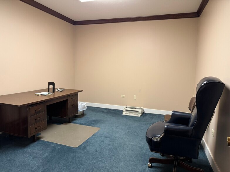 More Photos Of 5047 Highway 1, Napoleonville Office For Sale