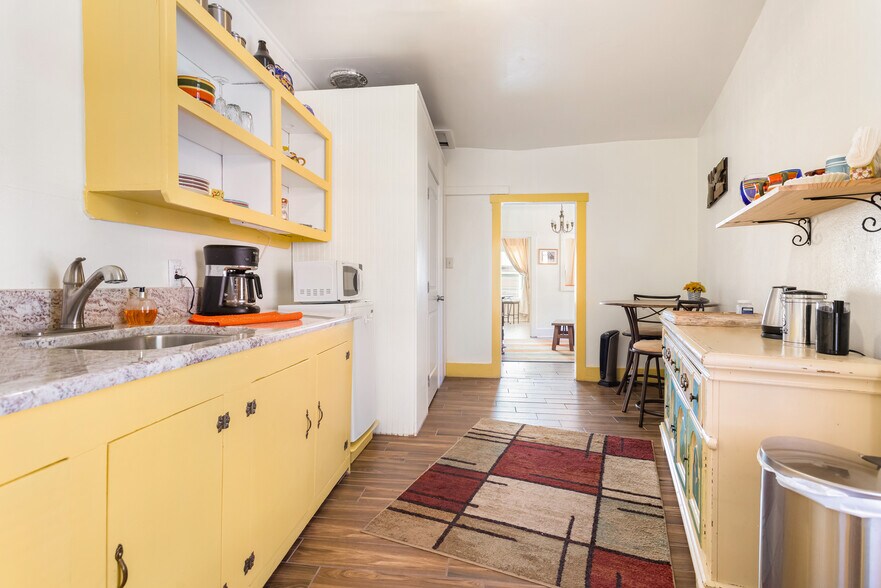 More Photos Of 41 N Main St, Bisbee Storefront Retail Residential For Sale