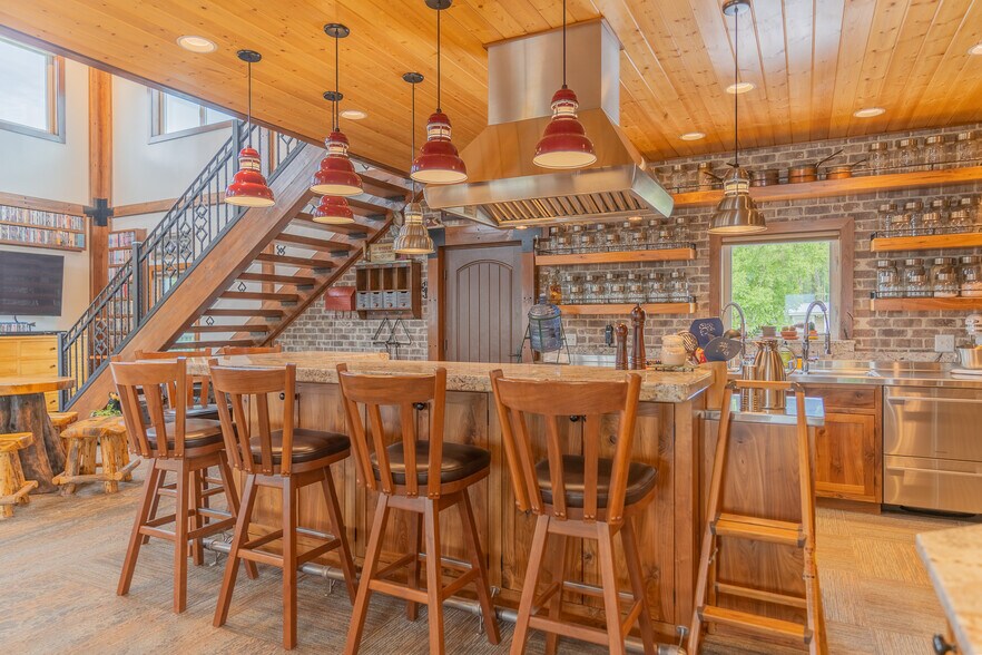 More Photos Of Quartz Lake, Delta Junction Lodge Meeting Hall For Sale