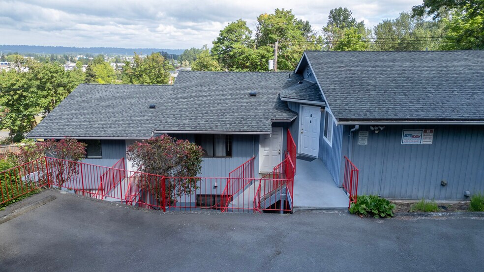 More Photos Of 108 Kensington Ave S, Kent Apartments For Sale