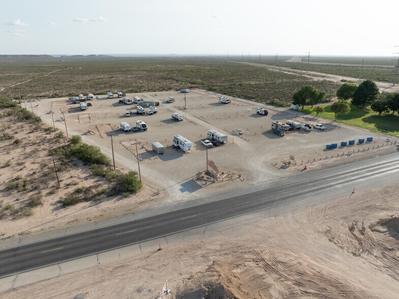 Primary Photo Of 673 State Hwy 385, Mccamey Trailer Camper Park For Sale