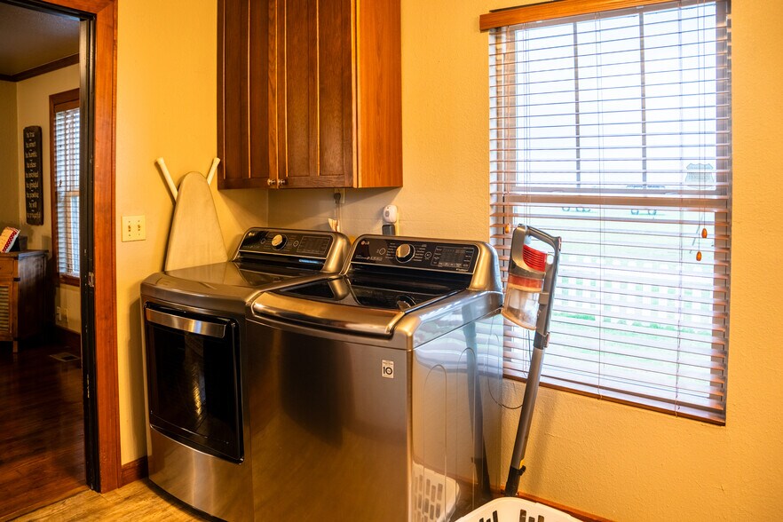 More Photos Of 1002 Old 66 Rd, Hydro Land For Sale