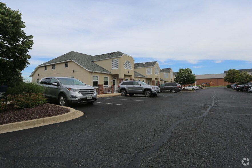 More Photos Of 3140 W Ward Rd, Dunkirk Medical For Lease