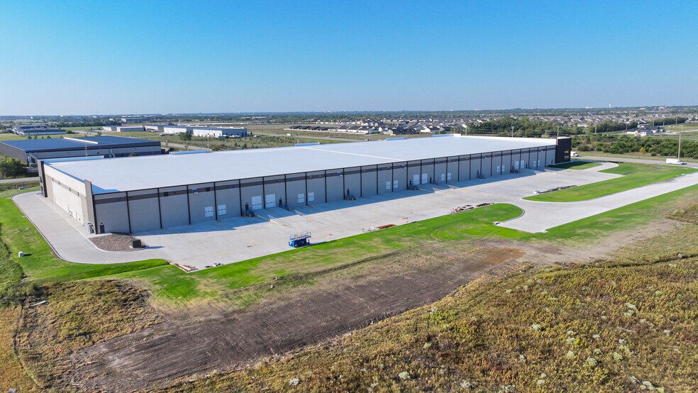 More Photos Of NEC of 53rd St & N Webb rd, Bel Aire Distribution For Lease