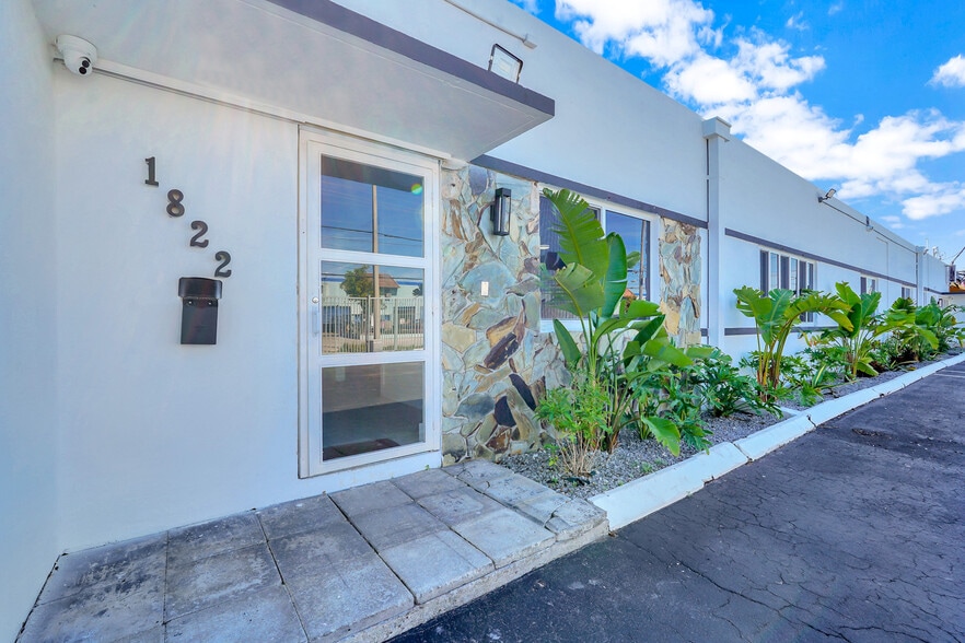 More Photos Of 1822 NW 22nd St, Miami Service For Lease