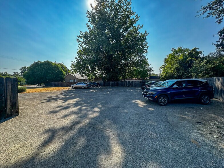 More Photos Of 2161 Ferry St, Anderson Medical For Sale