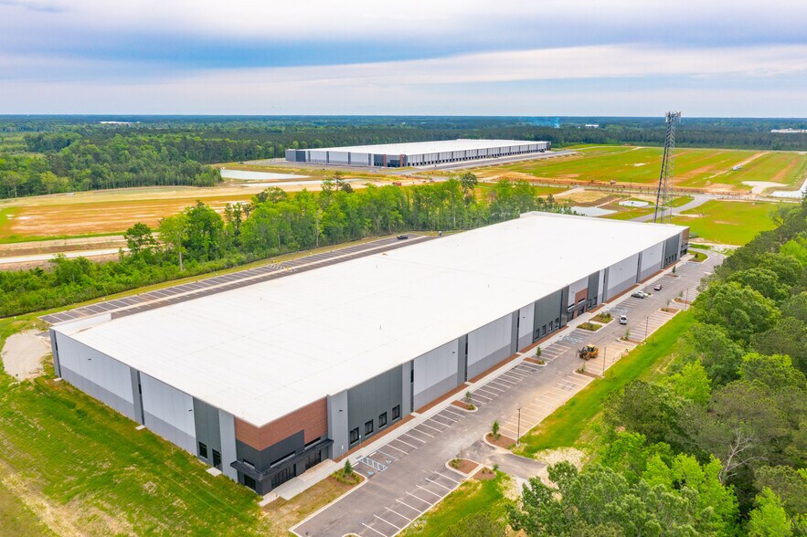 More Photos Of 420 Strathmore Rd, Summerville Unknown For Lease