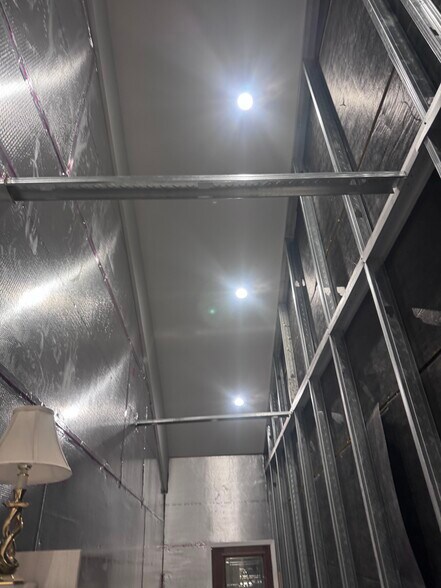More Photos Of 8418 Broadway St, San Antonio Service For Lease