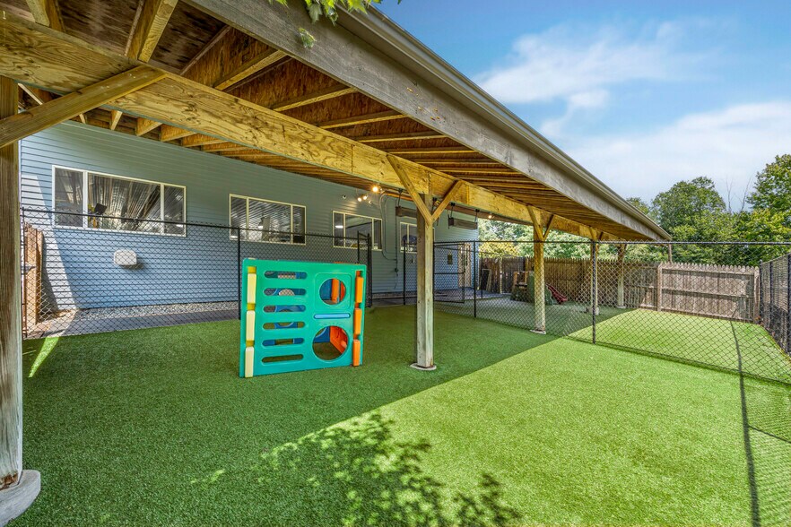 More Photos Of 0 Main Road, Westhampton Sports And Entertainment For Sale