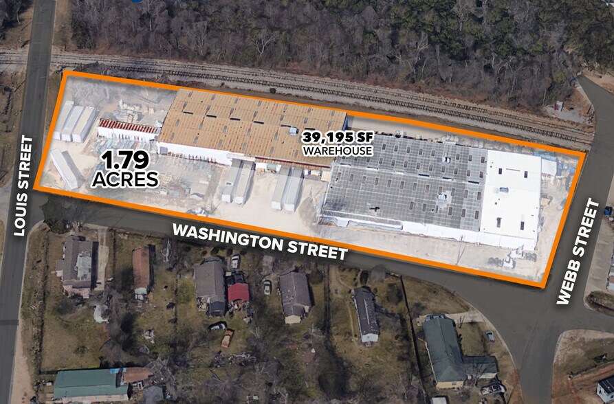 More Photos Of 410 Washington St, Cantonment Manufacturing For Lease