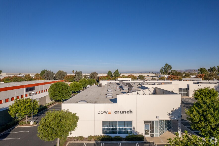 More Photos Of 6 Morgan, Irvine Research And Development For Lease