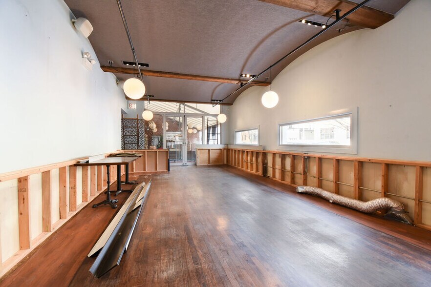 More Photos Of 2456 N California Ave, Chicago Storefront Retail Residential For Lease