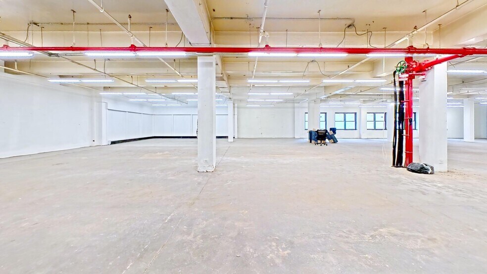 More Photos Of 9 Bond St, Brooklyn Office For Lease