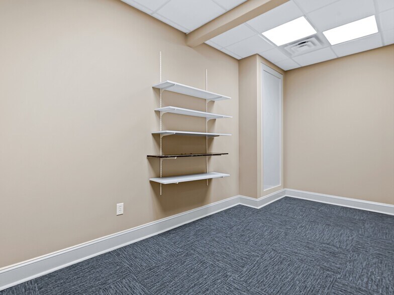 More Photos Of 373 Biltmore Ave, Asheville Medical For Lease