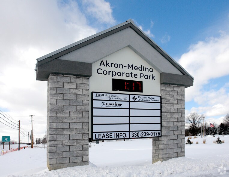 More Photos Of 1065 Medina Rd, Medina Light Manufacturing For Lease