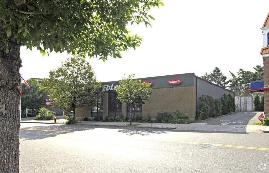 More Photos Of 14 State St, Lynn Freestanding For Lease