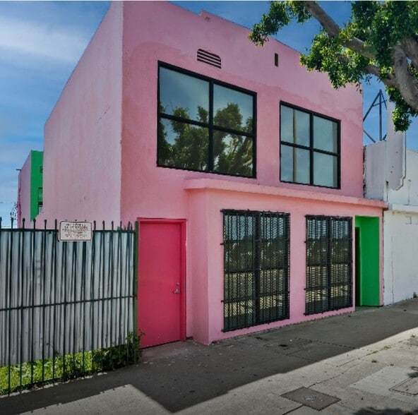 More Photos Of 2710 W Florence Ave, Los Angeles Freestanding For Lease