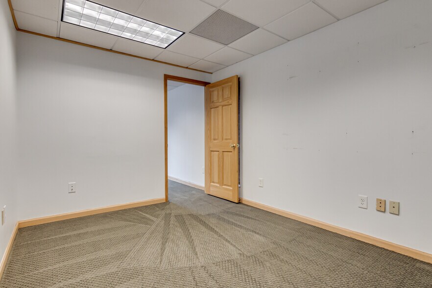 More Photos Of 3439 Babcock Blvd, Pittsburgh Office For Sale