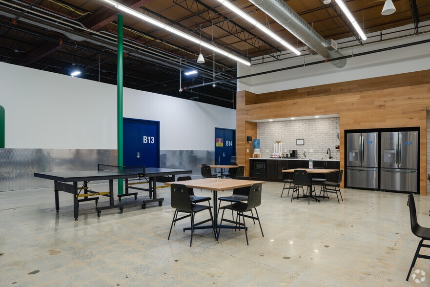 More Photos Of 1650 Marietta Blvd NW, Atlanta Warehouse For Lease