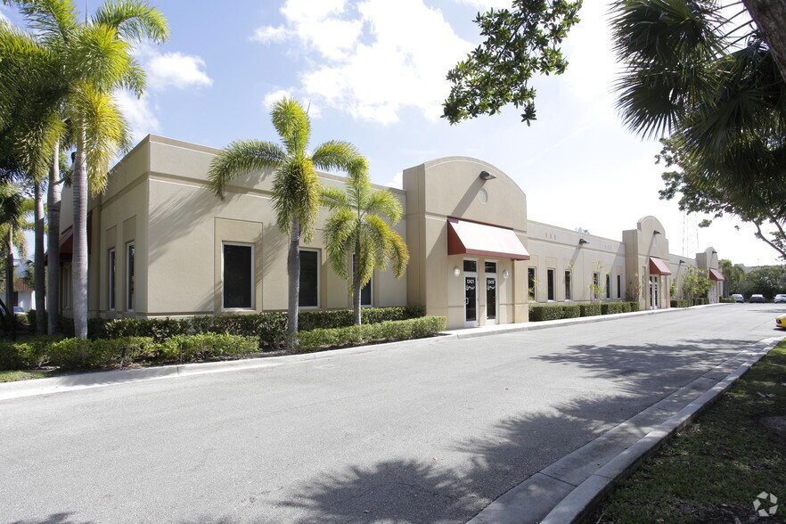 More Photos Of 12411-12433 NW 35th St, Coral Springs Office For Lease