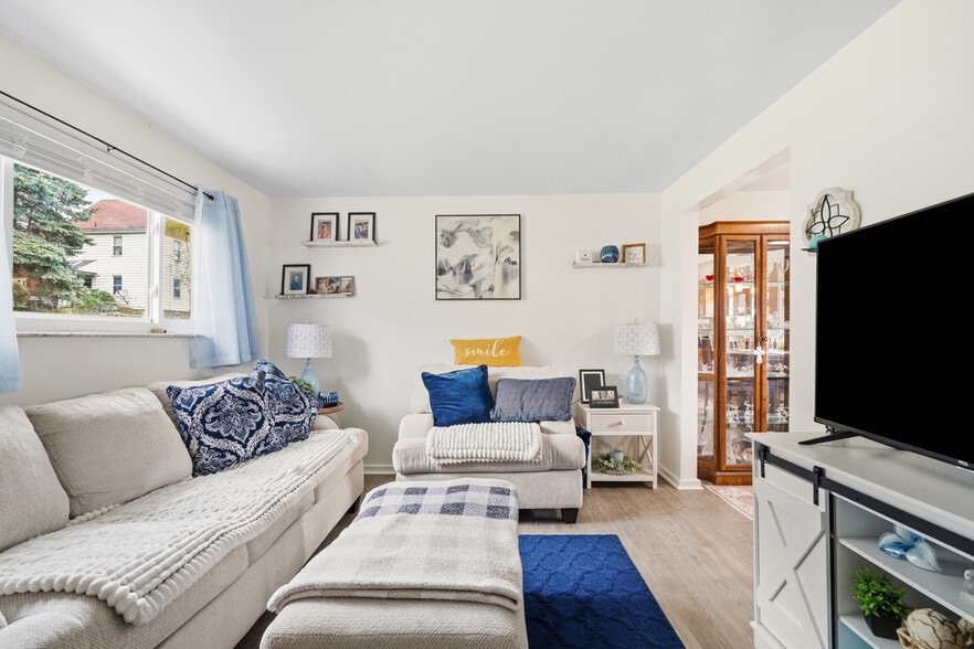 More Photos Of 3801 Hilpert St, Pittsburgh Apartments For Sale