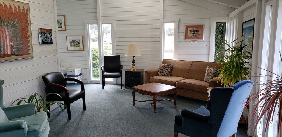 More Photos Of 895 River Dr, Fort Bragg Healthcare For Sale