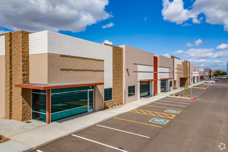 More Photos Of 11304 N Dysart Rd, Surprise Warehouse For Lease