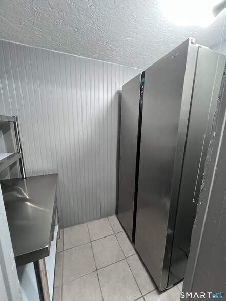 More Photos Of 2 West Ave, Bridgeport Storefront Retail Residential For Lease