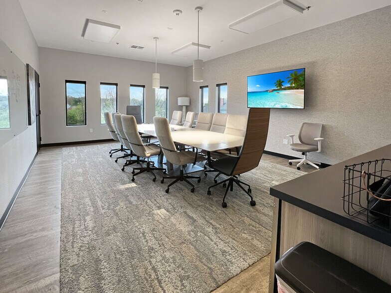 More Photos Of 3312 Teasley Ln, Denton Medical For Lease