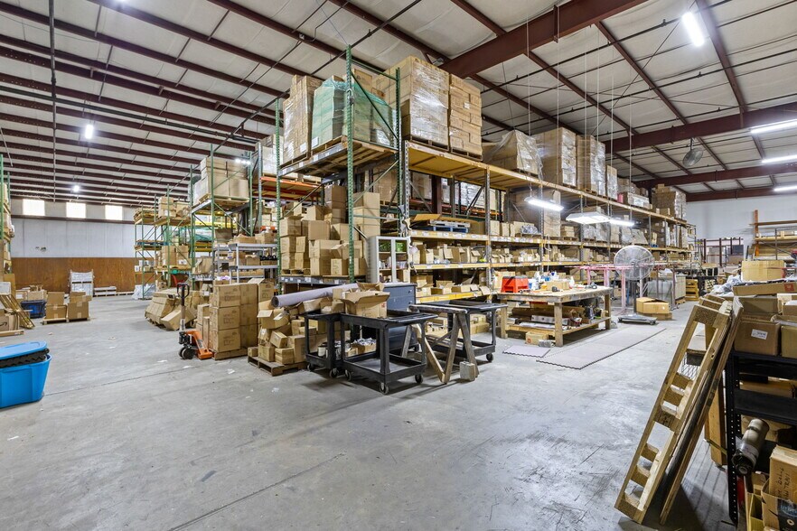 More Photos Of 1356 Bennett Dr, Longwood Distribution For Lease