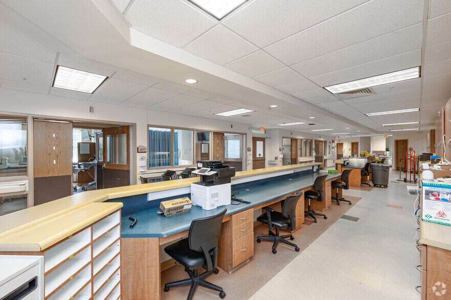 More Photos Of 3255 Independence St, Cape Girardeau Hospital For Sale